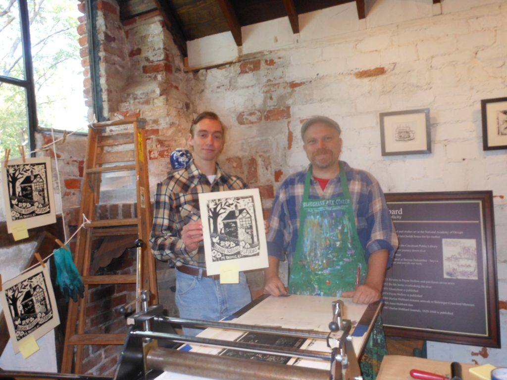 artist ken swinson with folk actor dakota phillips